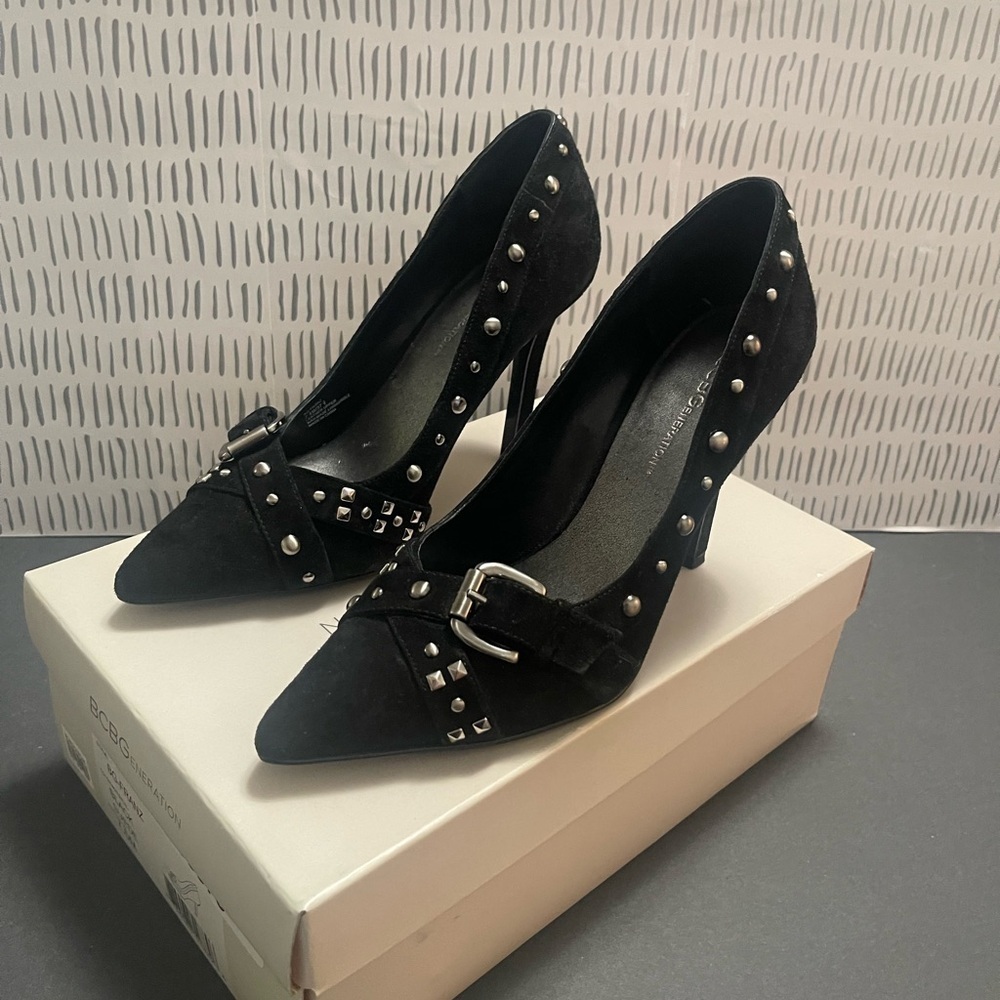BCBG Generation -  Black Suede Studded Leather Stiletto Women’s Heels Size 7.5 - Picture 7 of 8